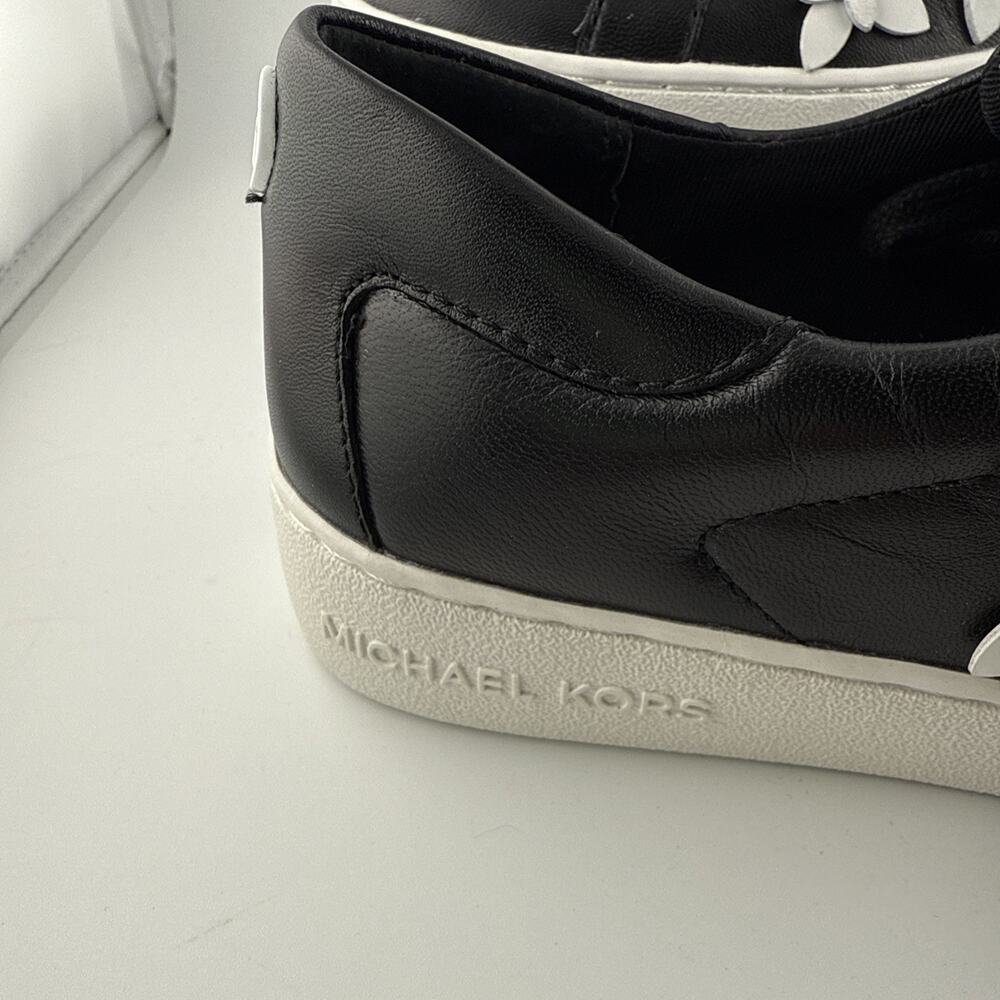 Michael Kors Women's Lola Leather Low Top Fashion Sneaker Black, Size 7M NEW - Picture 2 of 12